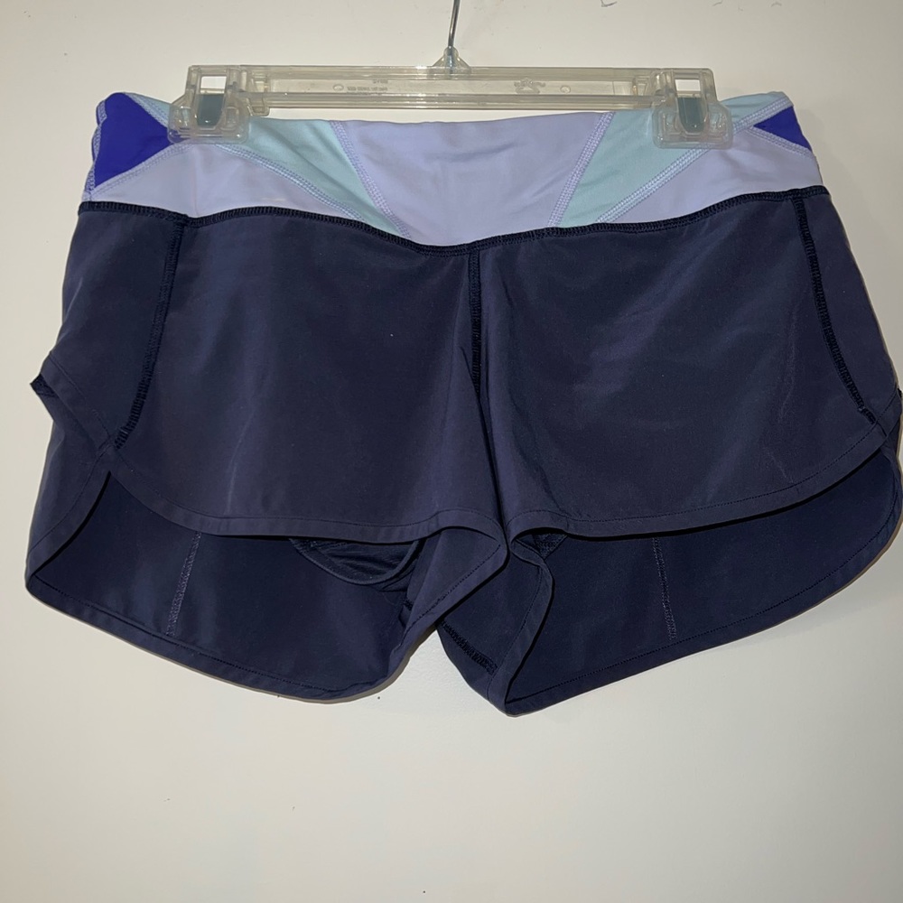 Lululemon size 6 2.5” shorts dark grey